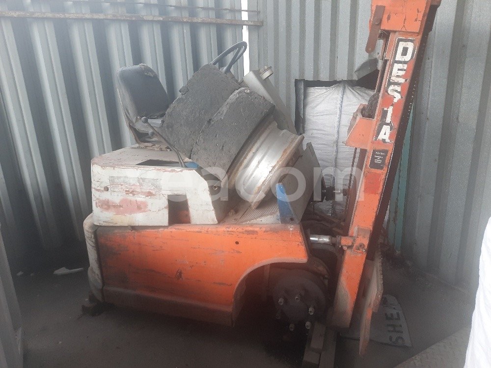 Online aukce:  DESTA MV12B