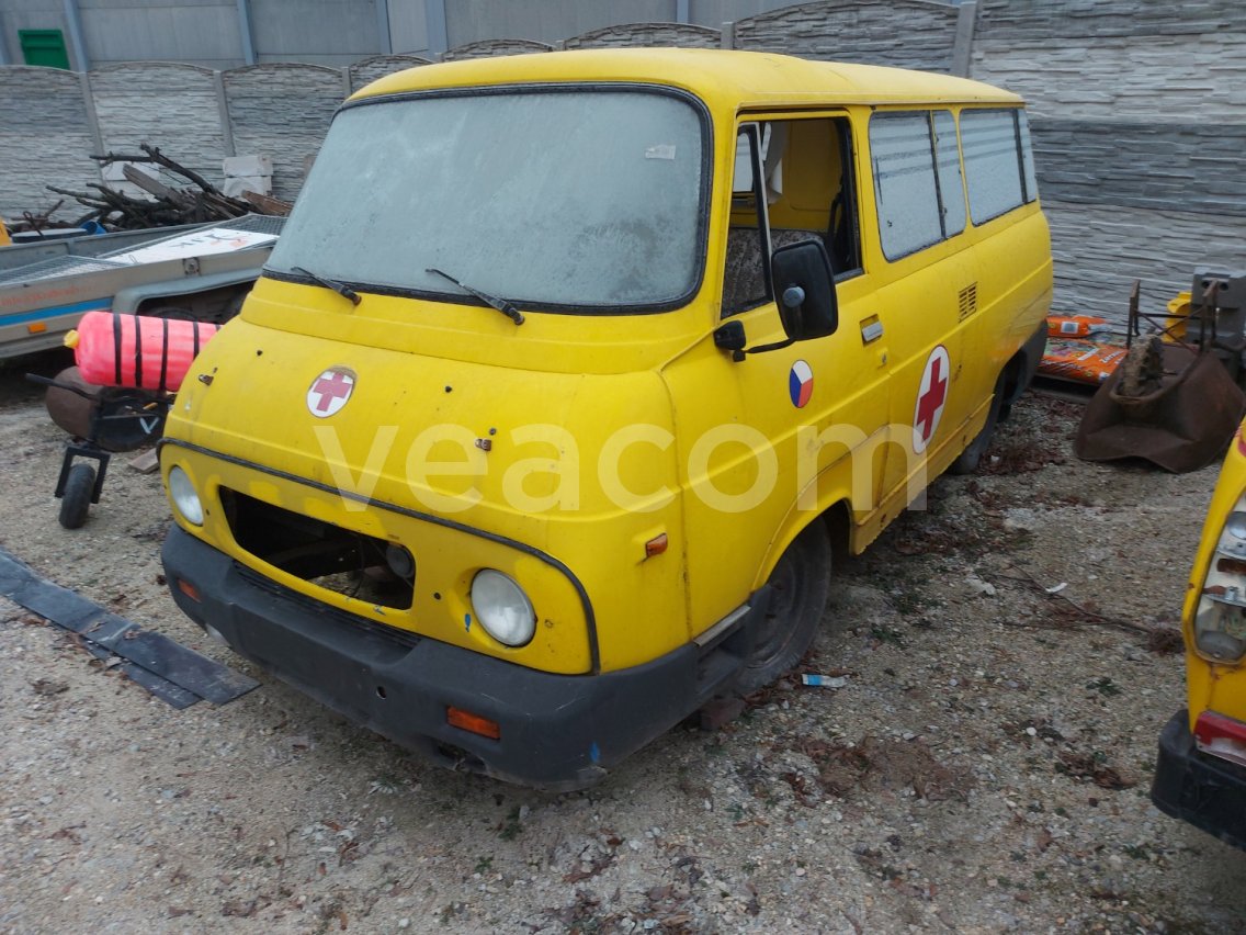 Online aukce: ŠKODA  1203 SANITKA (2)