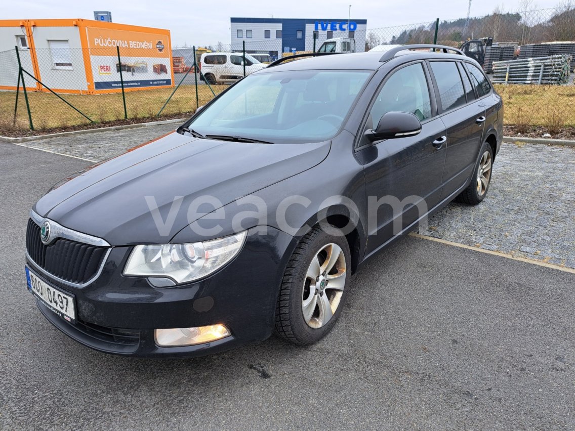 Online aukce: ŠKODA  SUPERB