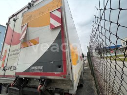 Online aukce: RENAULT  MIDLUM 220