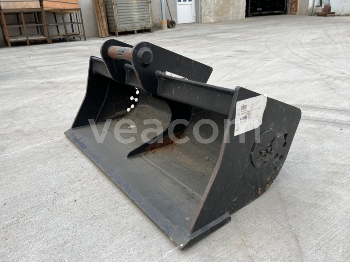 Online aukce:   SVAHOVACIA LYŽICA 800MM BOBCAT-NOVÁ