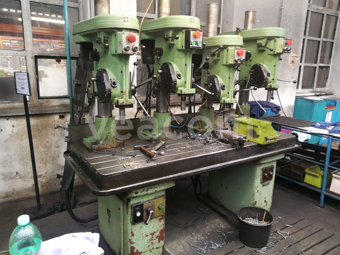 Online auction:   V20 A/4