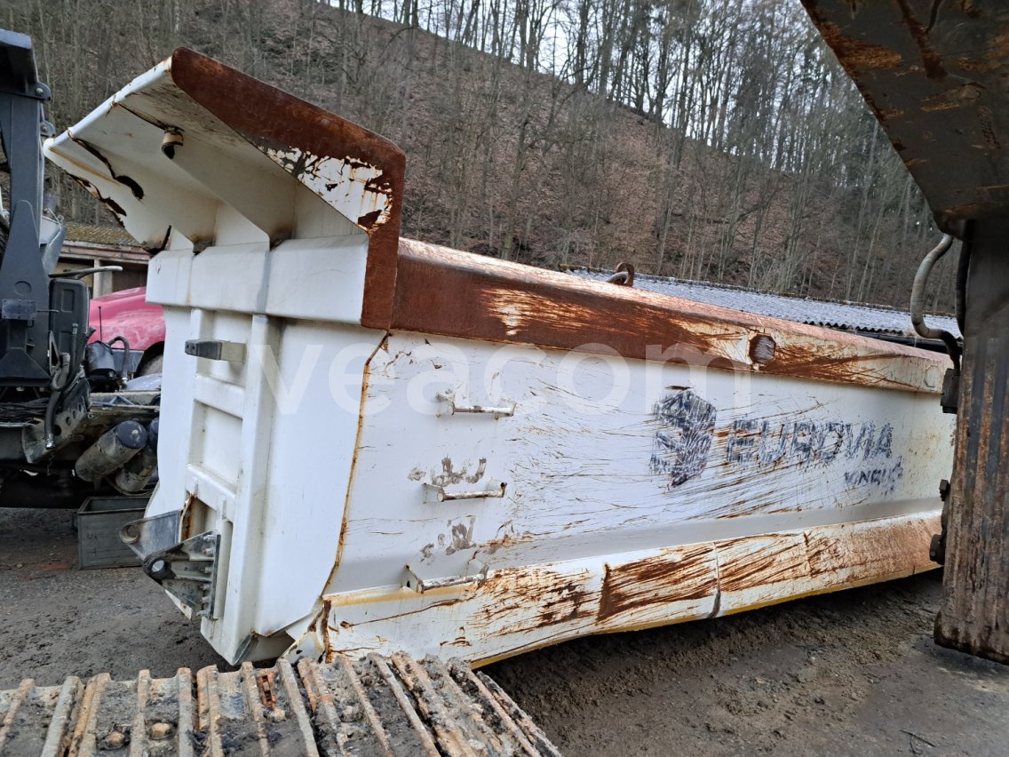 Online aukce:   SKLÁPĚCÍ KORBA GTB SV