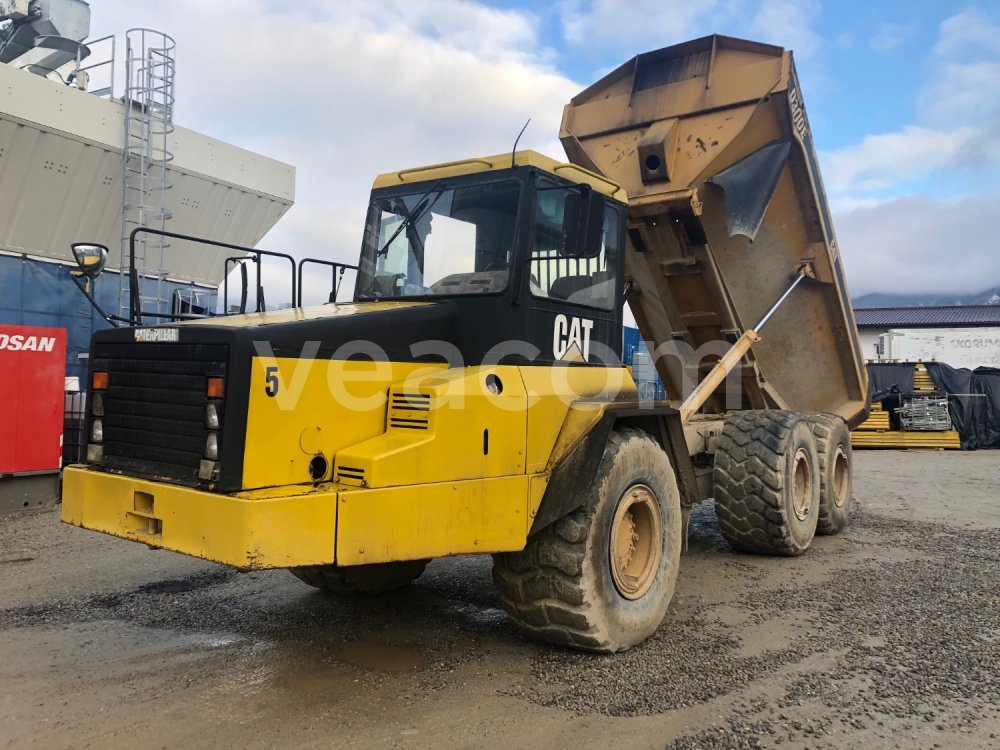 Online aukce: CAT  D300E