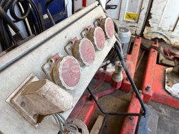 Online auction:   TOPSTROJ ZVEDÁK 22.000 KG