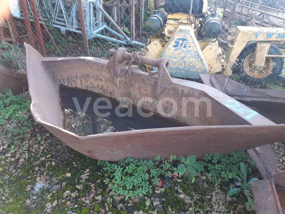 Online aukce:  Lopata 300cm