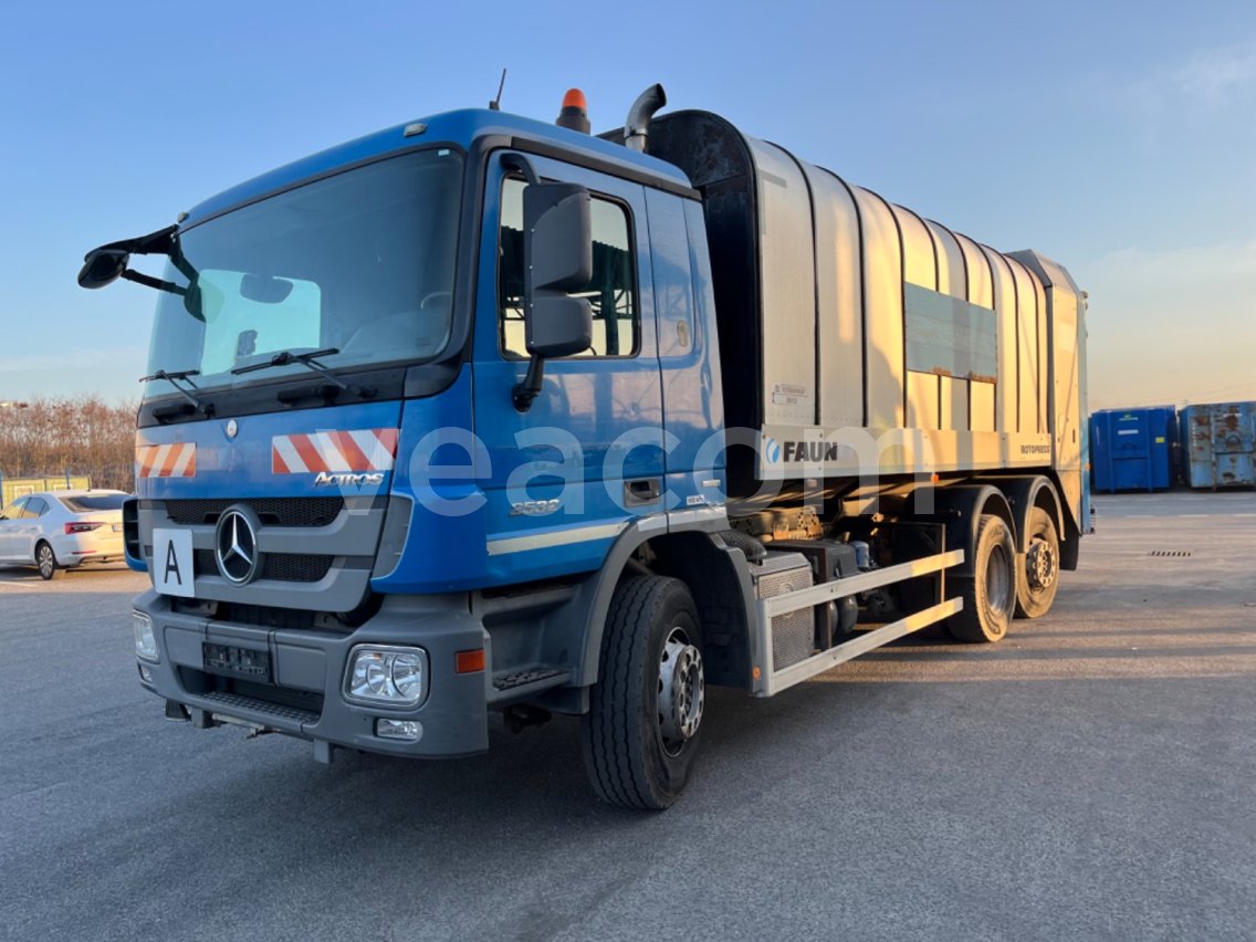 Aukcja internetowa: MERCEDES-BENZ  ACTROS 2532 L 6X2