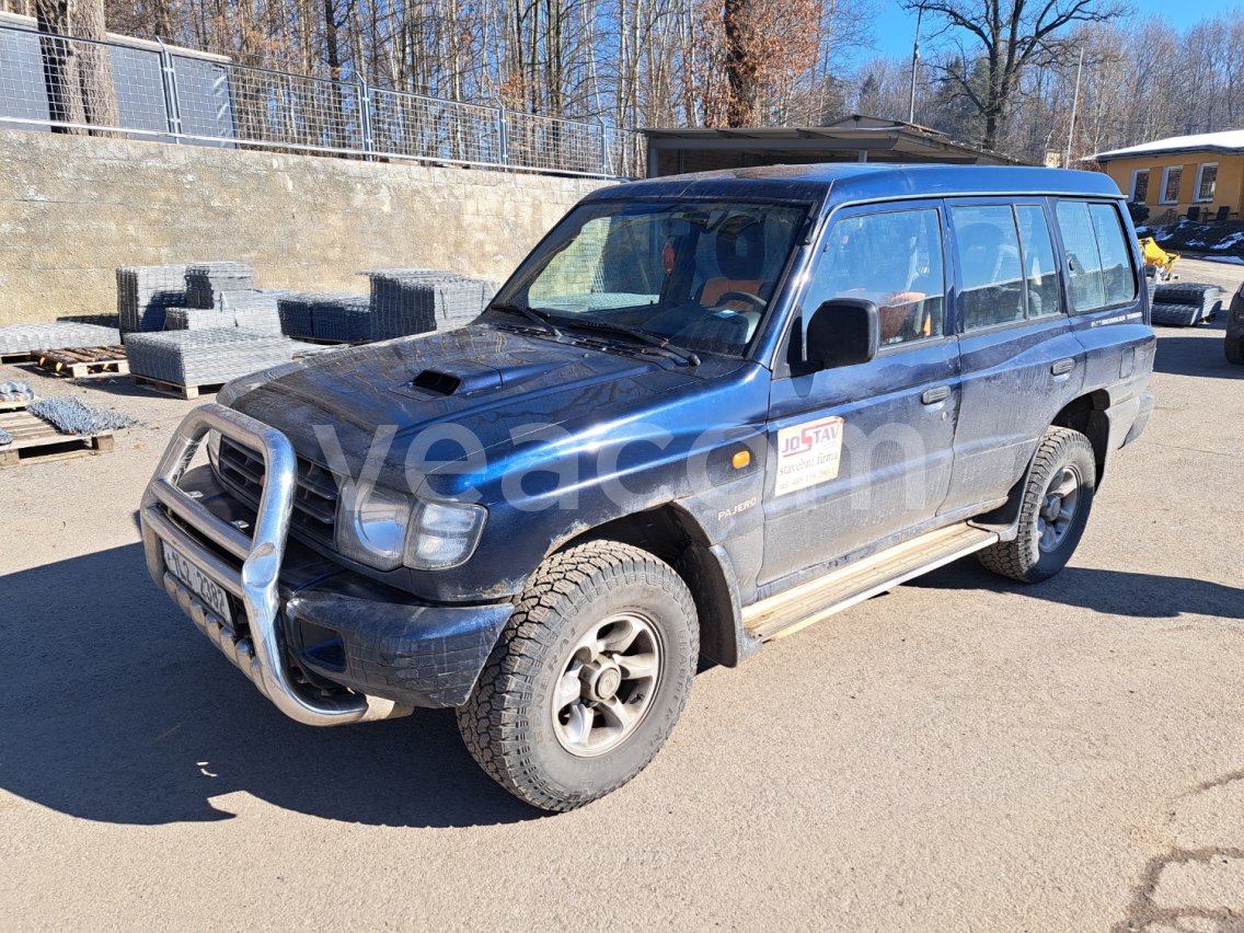 Online auction: MITSUBISHI  PAJERO