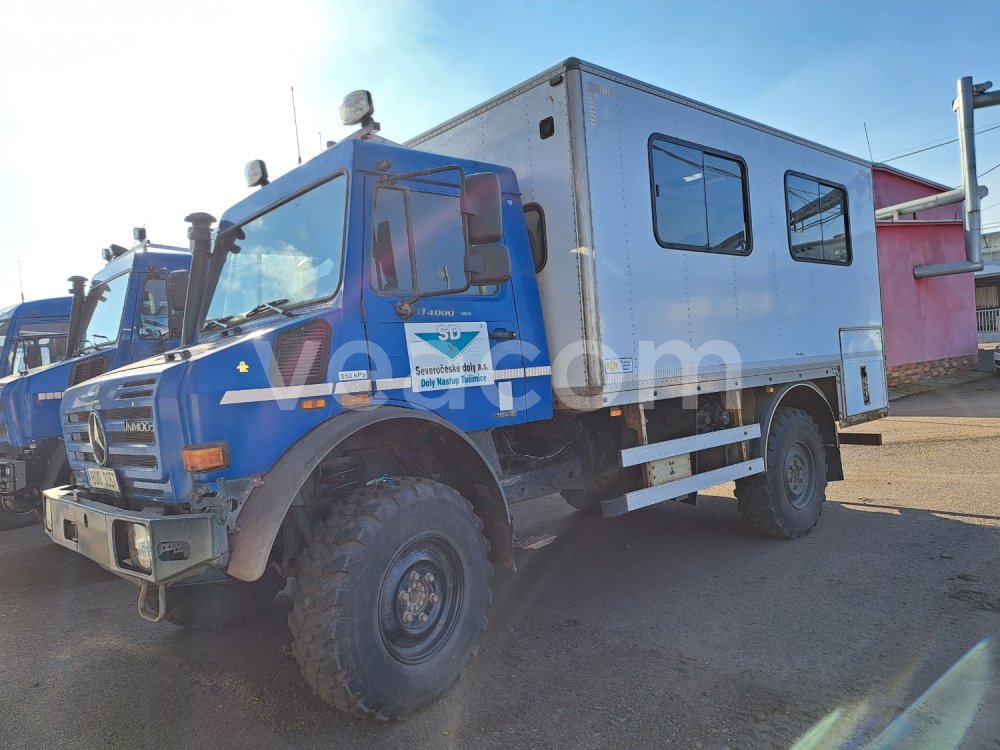 Aukcja internetowa: MERCEDES-BENZ  UNIMOG U 4000