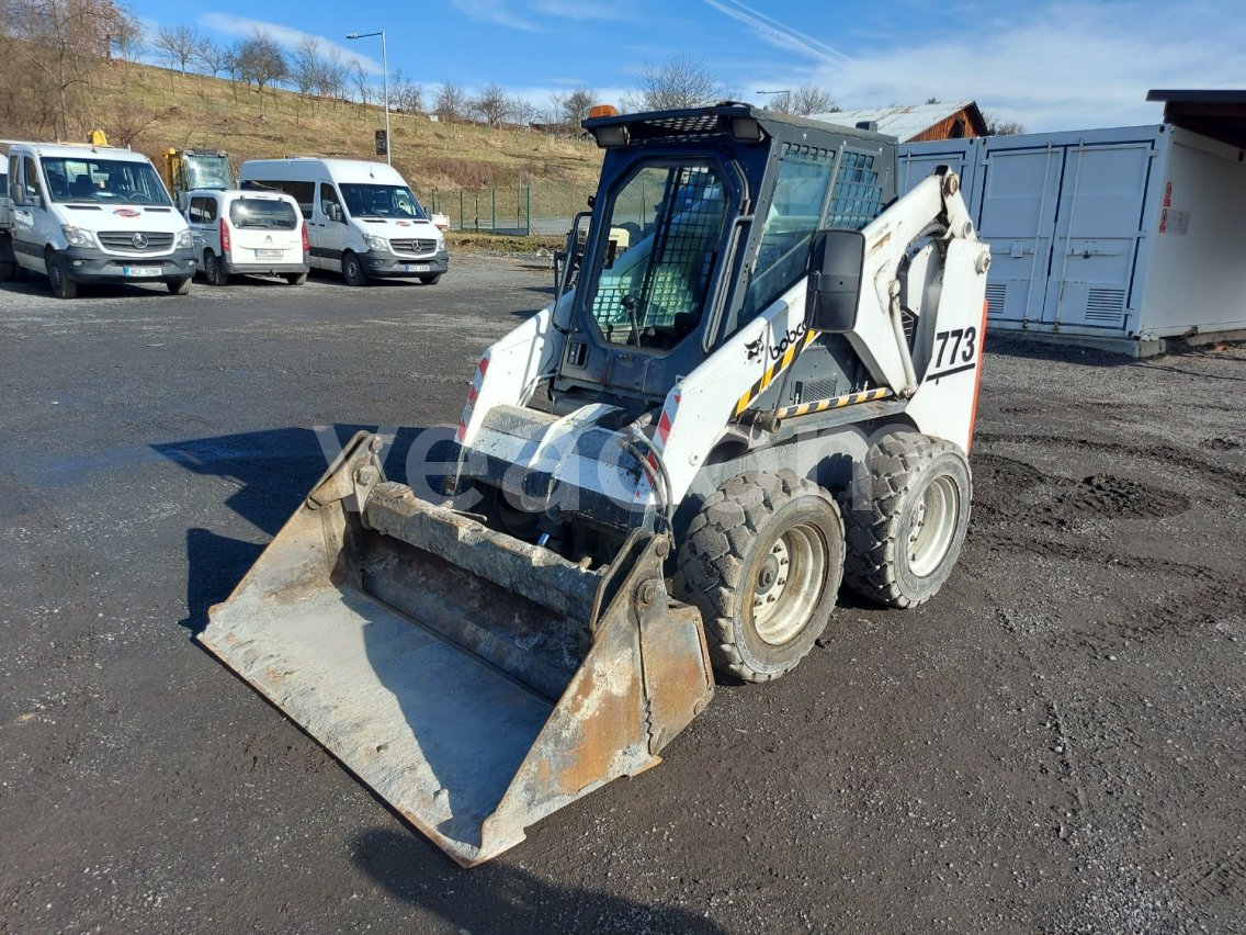 Online auction: BOBCAT  773