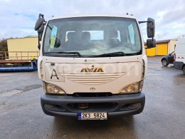 Online aukce: AVIA  D90