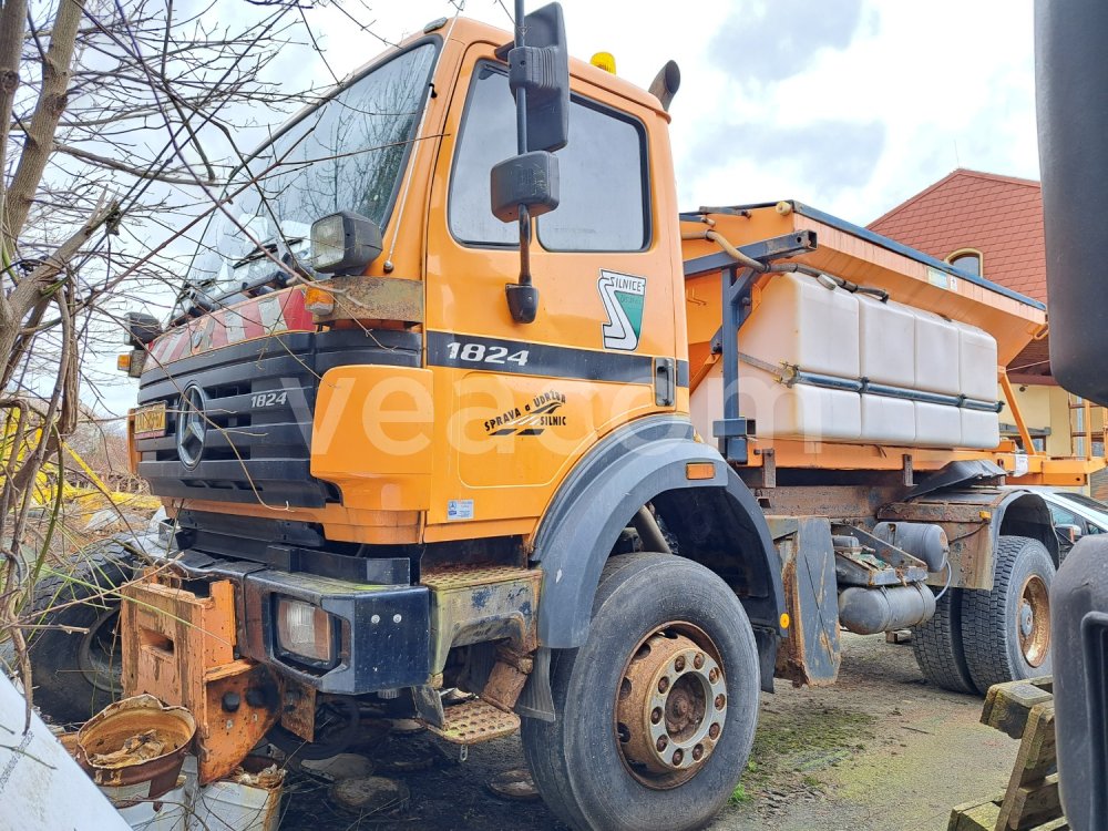Aukcja internetowa: MERCEDES-BENZ  1824 AK 4X4