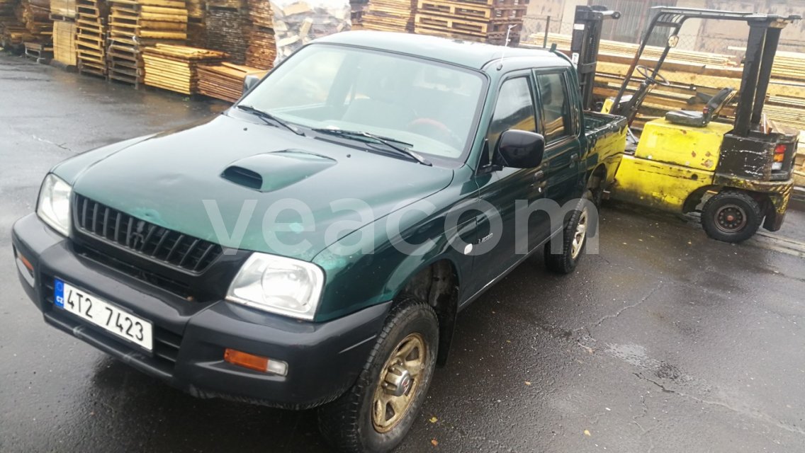 Online árverés: MITSUBISHI  L200