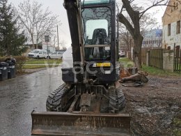 Online aukce: BOBCAT  E32