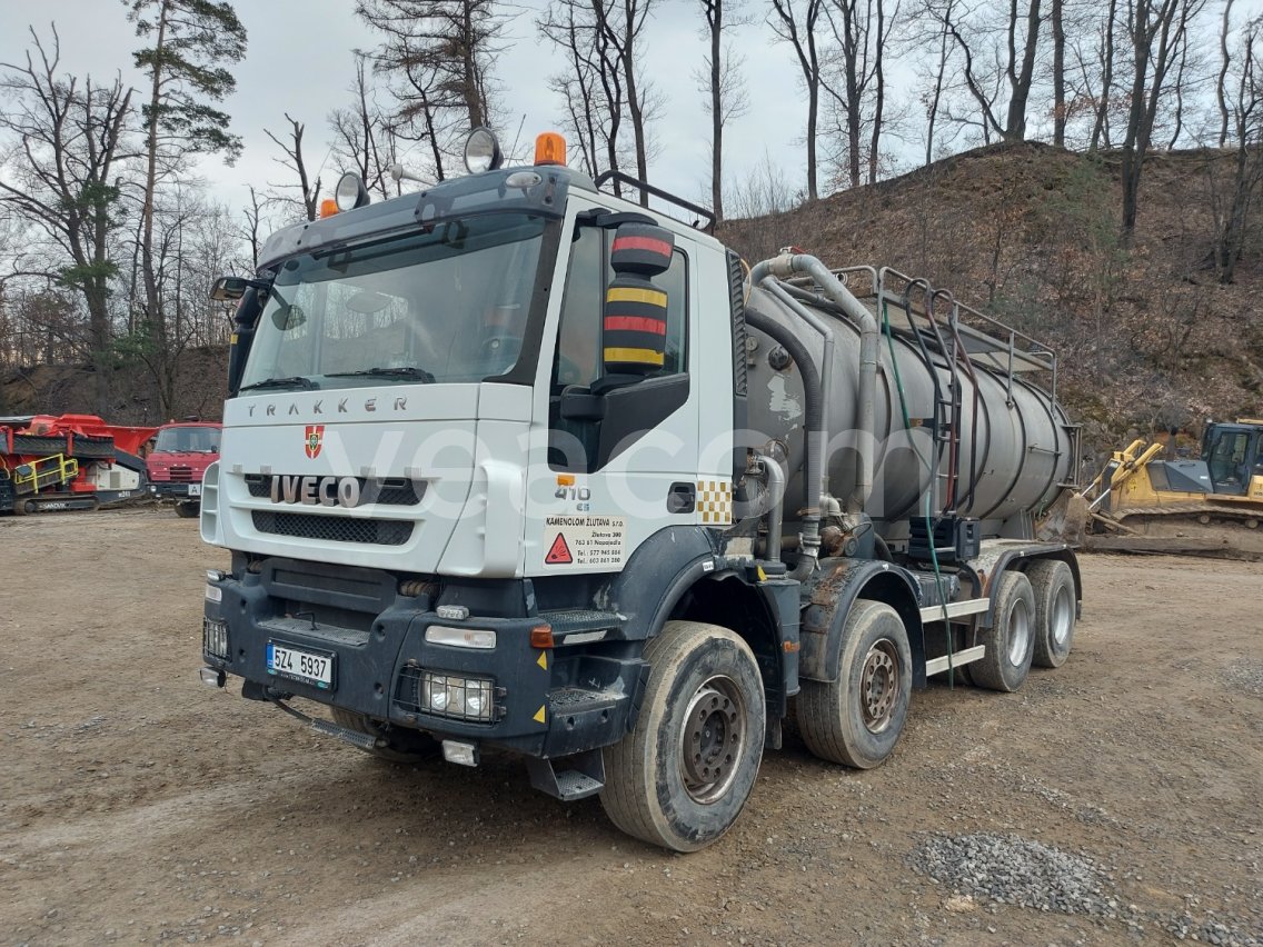 Online árverés: IVECO  TRAKKER AD410T 8X4