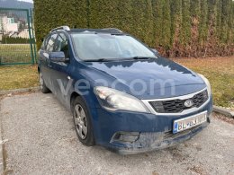 Online-Versteigerung: KIA  CEED