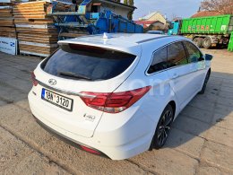 Online auction: HYUNDAI  I40