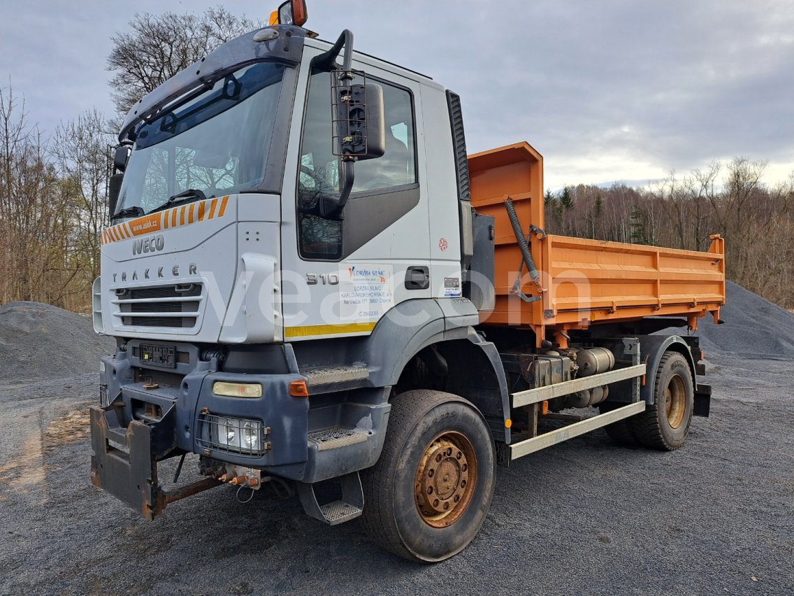 Інтернет-аукціон: IVECO  TRAKKER 310 4X4