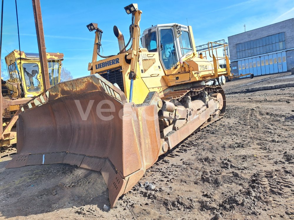Online aukce: LIEBHERR  PR 754