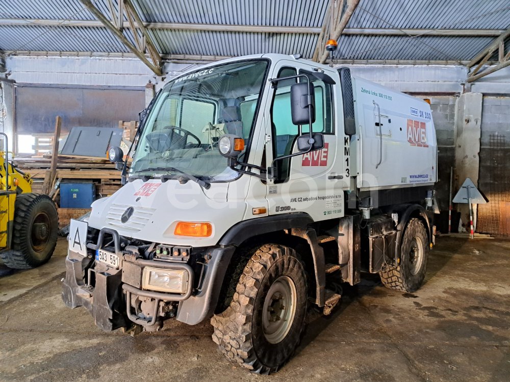 Aukcja internetowa: MERCEDES-BENZ  UNIMOG 300