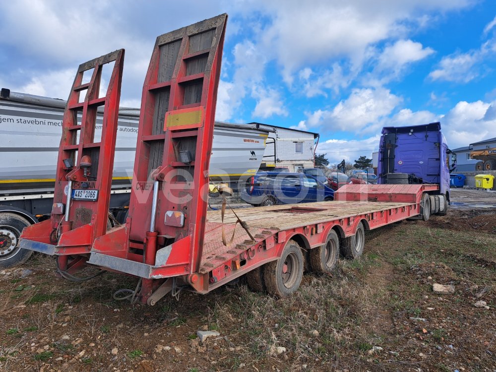 Aukcja internetowa:  CHIEFTAIN STEP