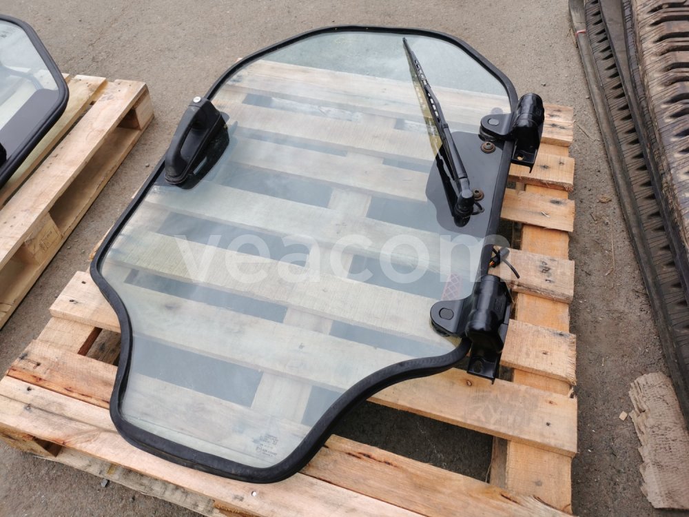 Aukcja internetowa:  DVEŘE NA CATERPILLAR