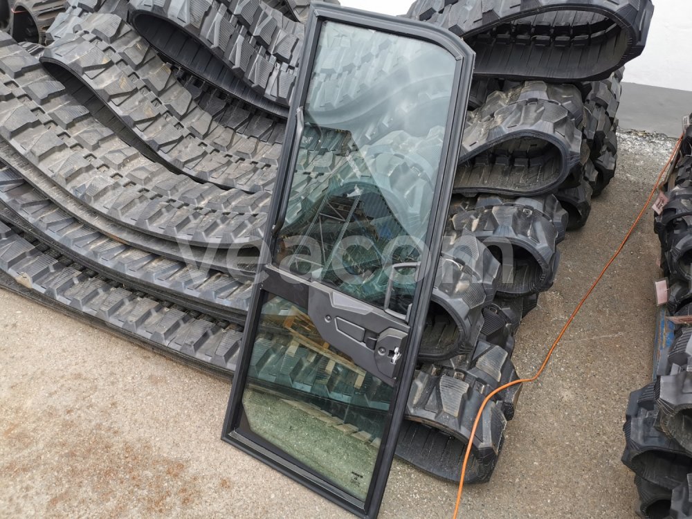 Aukcja internetowa:  DVEŘE BOBCAT