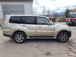 Online árverés: MITSUBISHI  PAJERO 4X4
