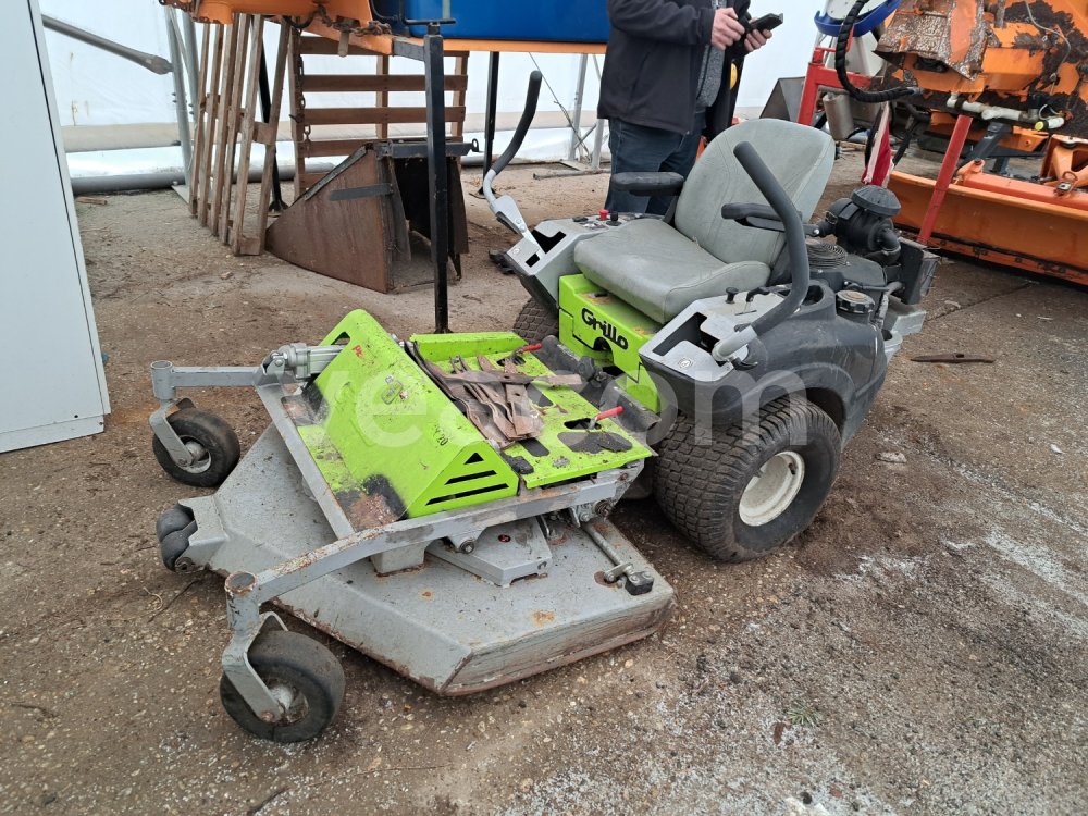 Online aukce:  GRILLO FX 20