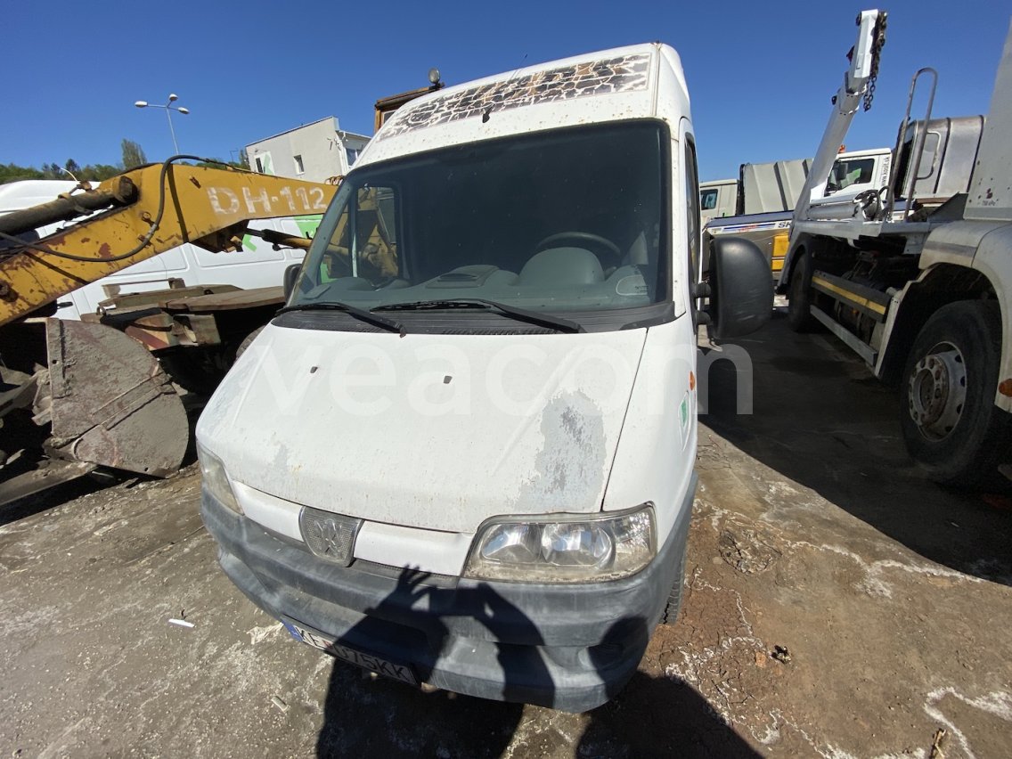 Online auction: PEUGEOT Boxer 