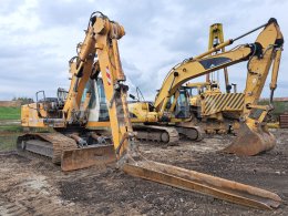 Online auction: LIEBHERR  R900