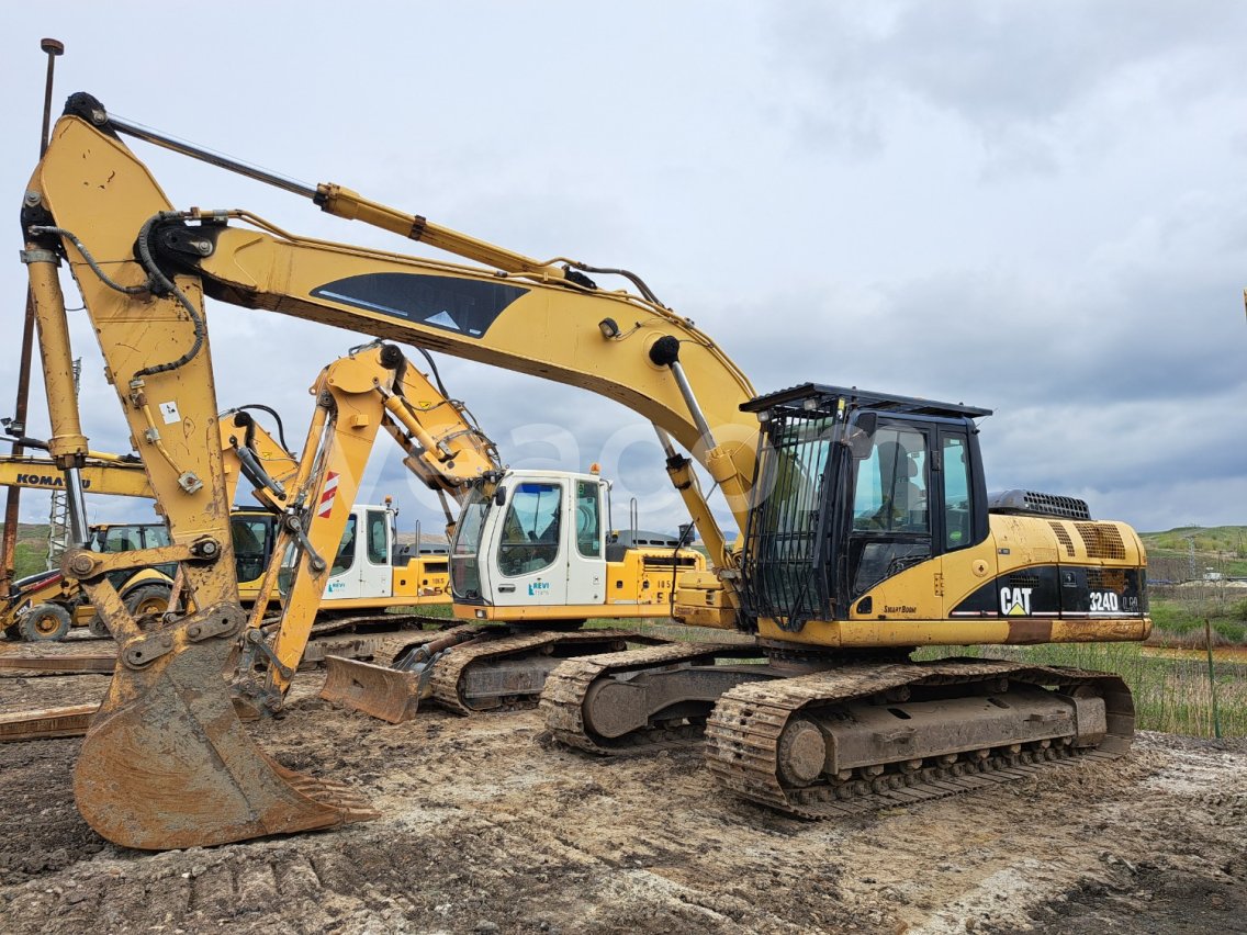 Online aukce: CATERPILLAR  324D