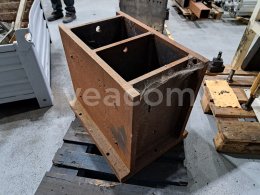 Online aukce:   DVOUSTRANNÁ UPÍNACÍ DESKA NA HORIZONTÁLNÍ OBRÁBĚCÍ STROJ 530 X 600 MM