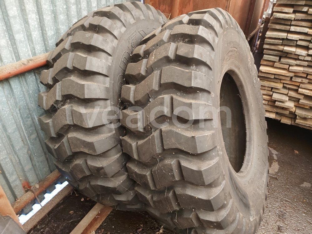 Online aukce:  2KS PNEU GOOD/YEAR UNISTEEL, R: 17.5R25