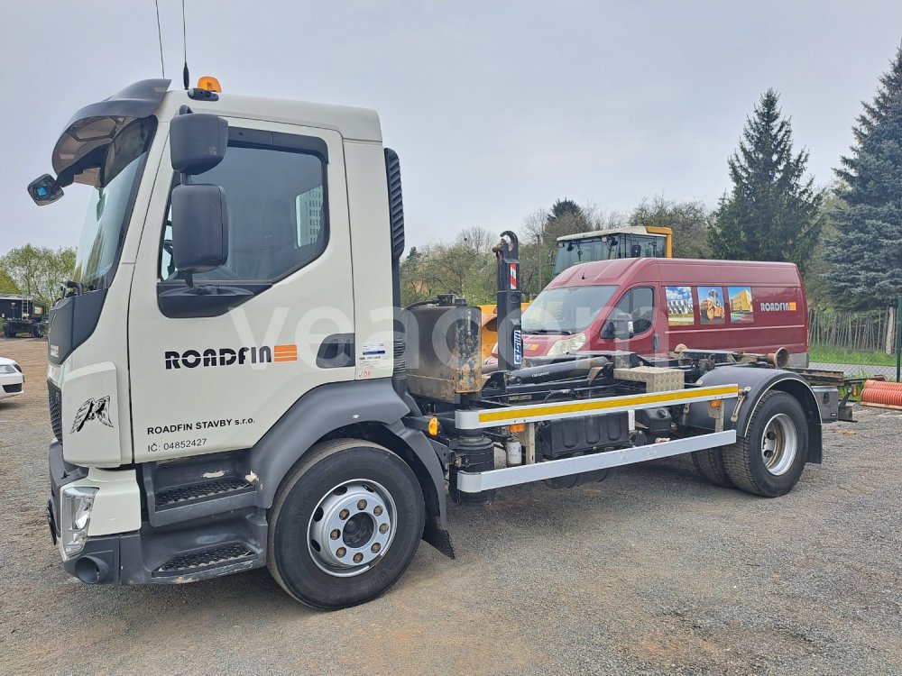 Online aukce: VOLVO  FL 240