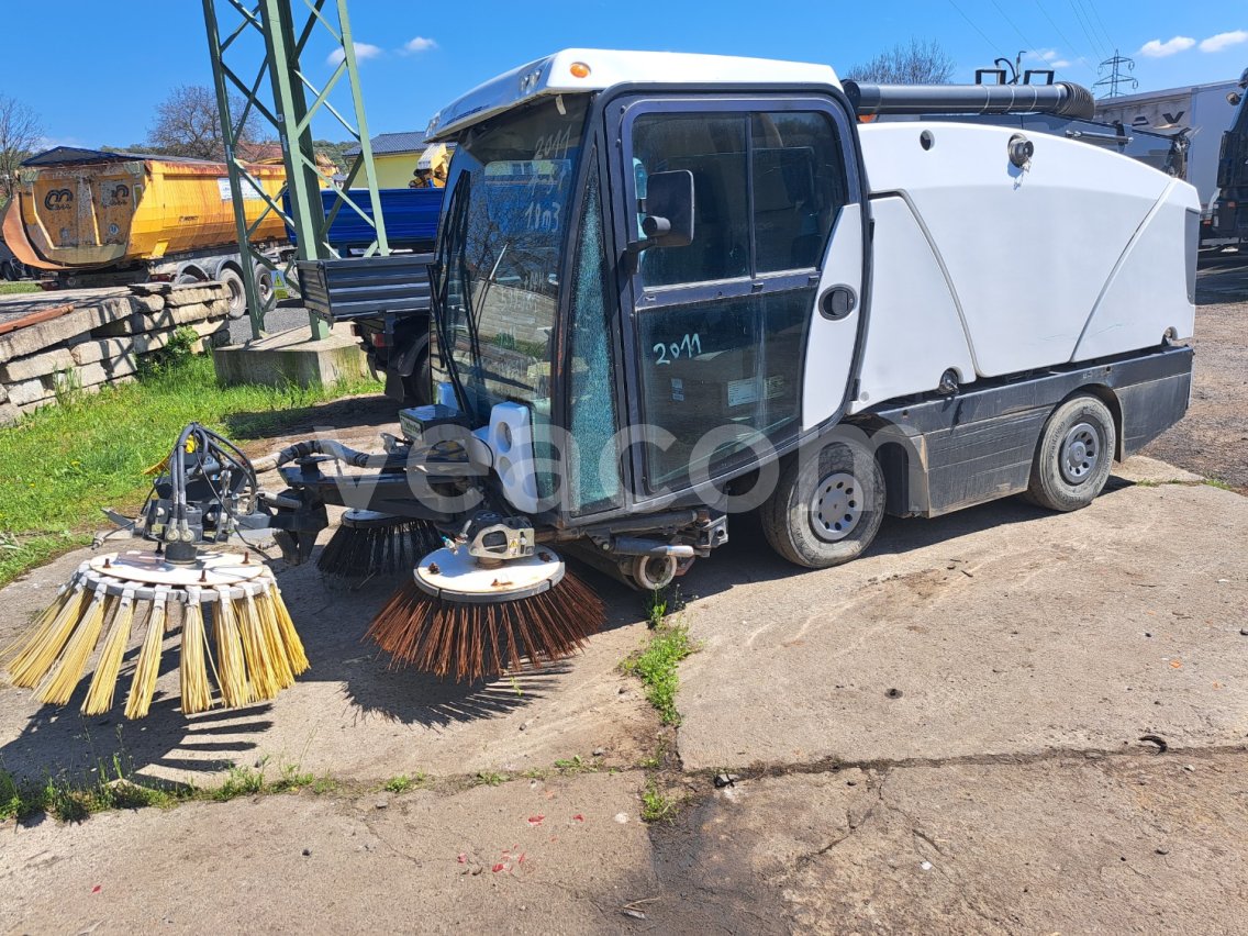 Online árverés: JOHNSTON  CN200 SWEEPER