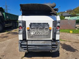 Online auction: JOHNSTON  CN200 SWEEPER