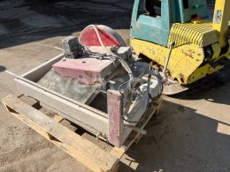 Online aukce:   REZAČKA NA ZÁMKOVÚ DLAŽBU, PRIEMER KOTÚČA 350MM, REZNÁ DLŽKA 800MM