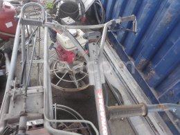 Online aukce:   BETONOVÁ STĚRKA DYNAPAC BG21G (IČ: 0018463)