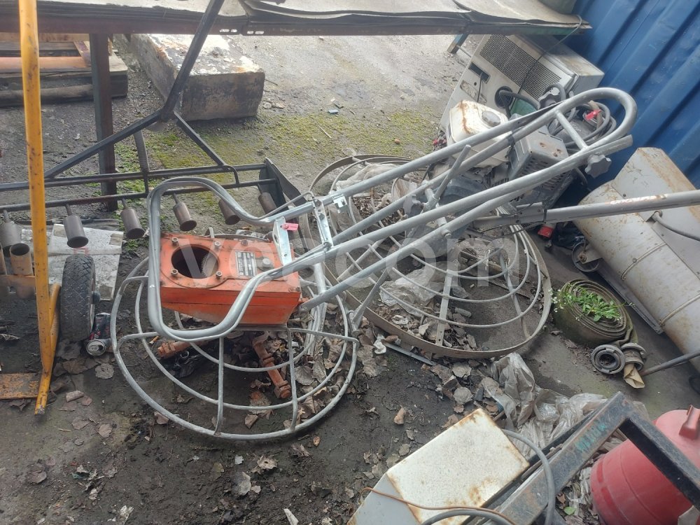 Online aukce:  BETONOVÁ STĚRKA  ZREMB ZD-800 (IČ: DZ002)