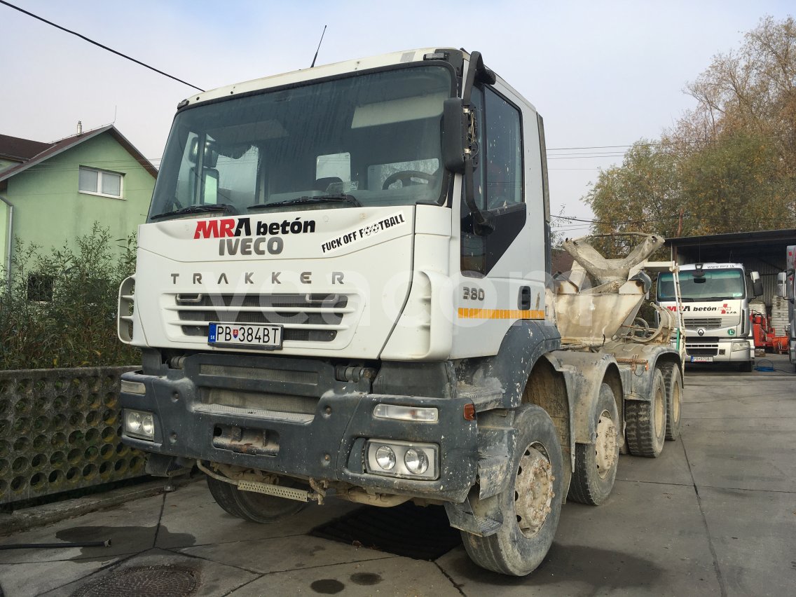 Інтернет-аукціон: IVECO  Trakker 380