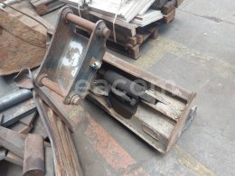 Online aukce:   SVAHOVÁ LŽÍCE S NAKLÁPĚNÍM 120 CM, NA BAGR 4-5 TUN,