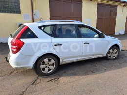 Online aukce: KIA  CEED SW KOMBI
