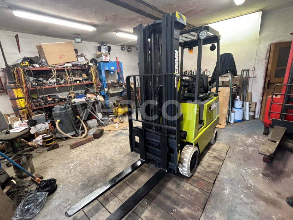 Online aukce:  CLARK GCX15E