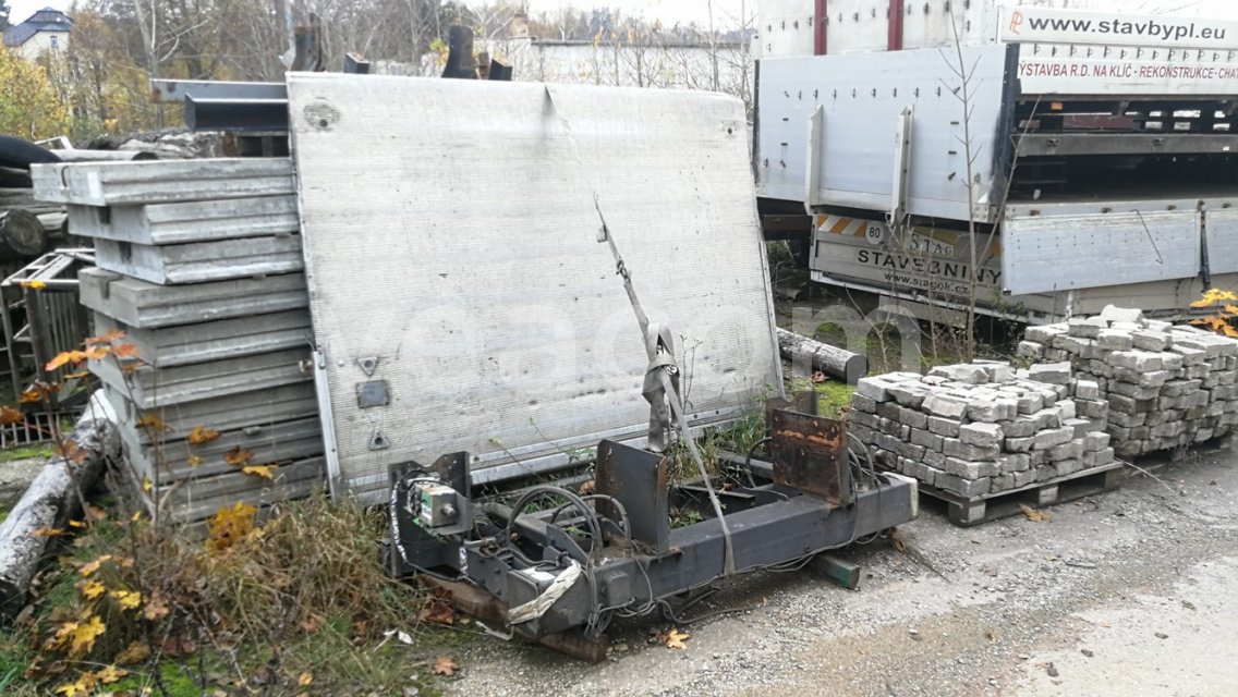 Online-Versteigerung:   Hydraulické čelo 1.500 kg