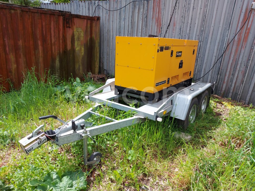 Aukcja internetowa: RYDWAN  B2600