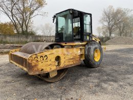 Online aukce: CATERPILLAR  CS 583E