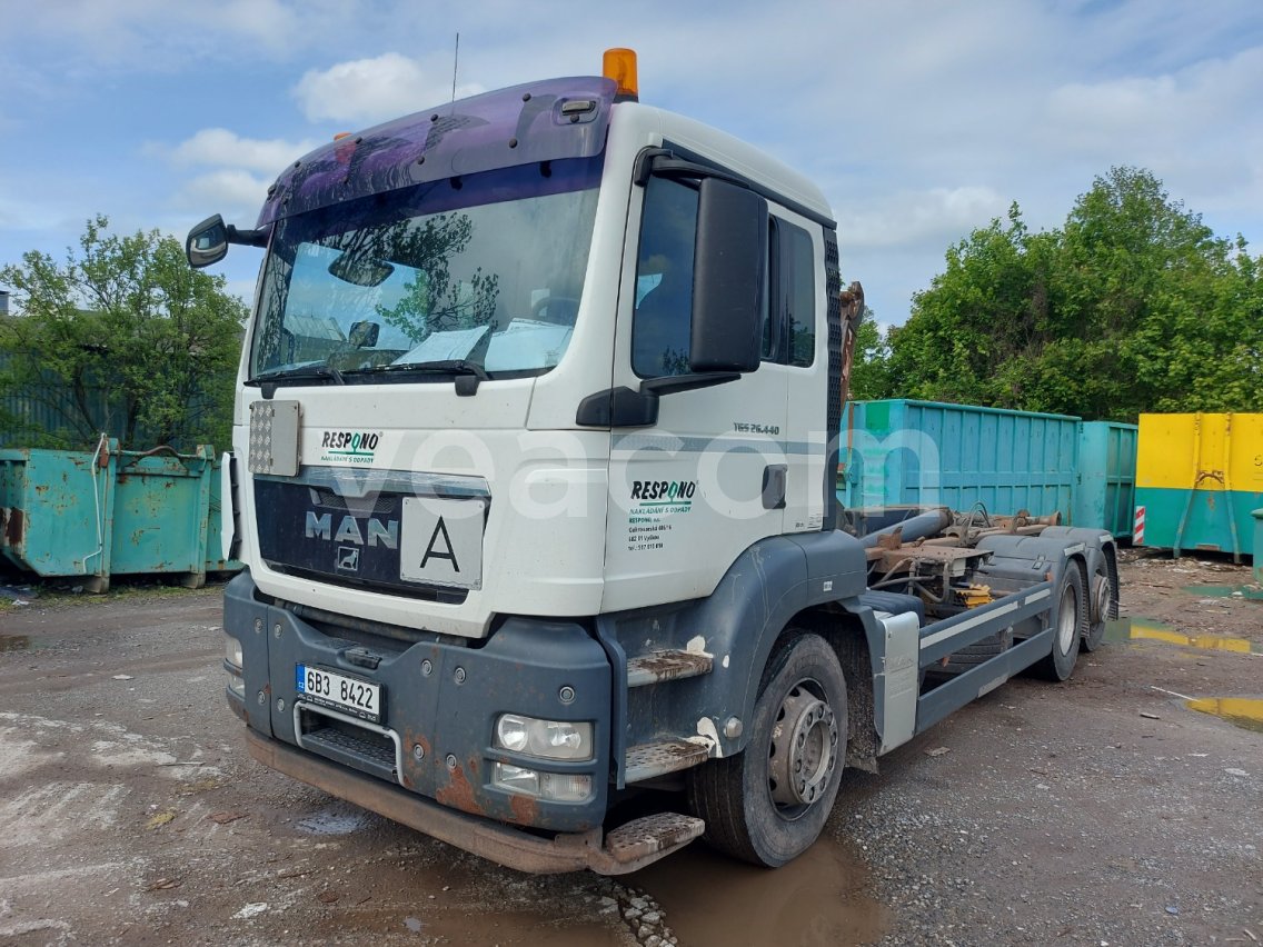 Online auction: MAN  TGS  26.440 6X2-2 LL