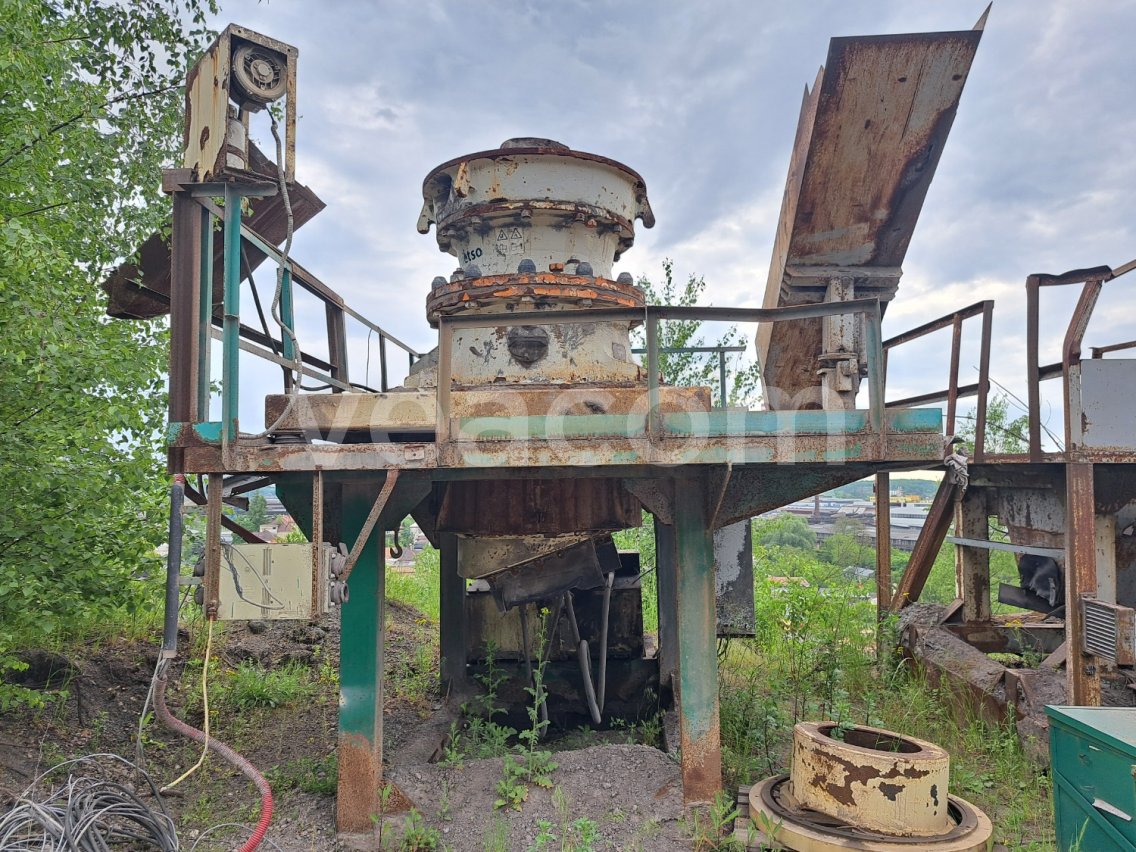 Online auction:   METSO GP100S