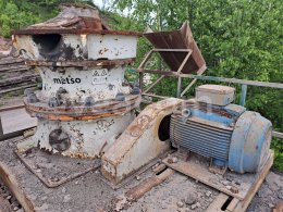 Online auction:   METSO GP100S